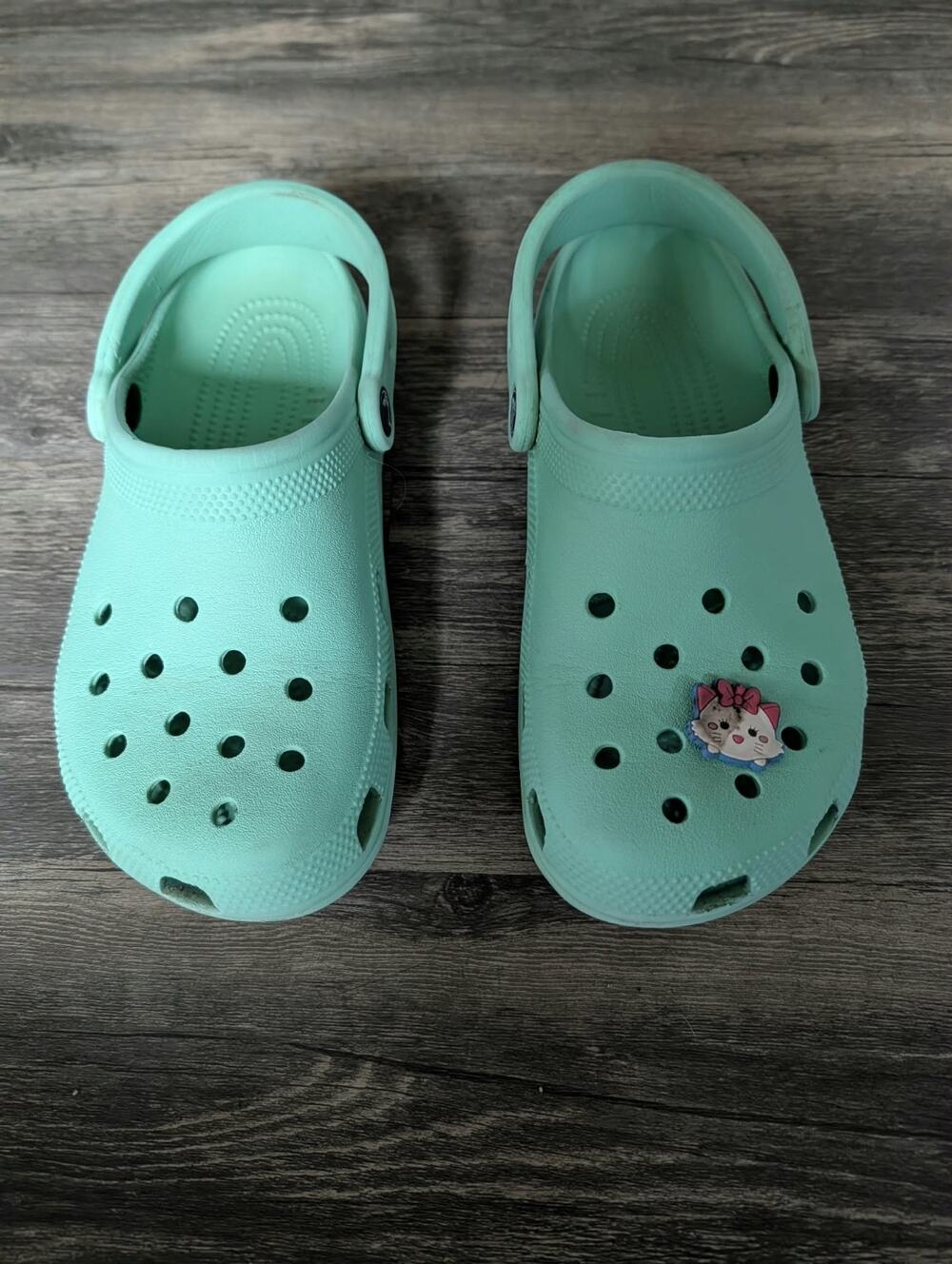 Crocs Clog Shoes Women's 7 Green Classic Slip On Comfort Low Jibbitz Beach